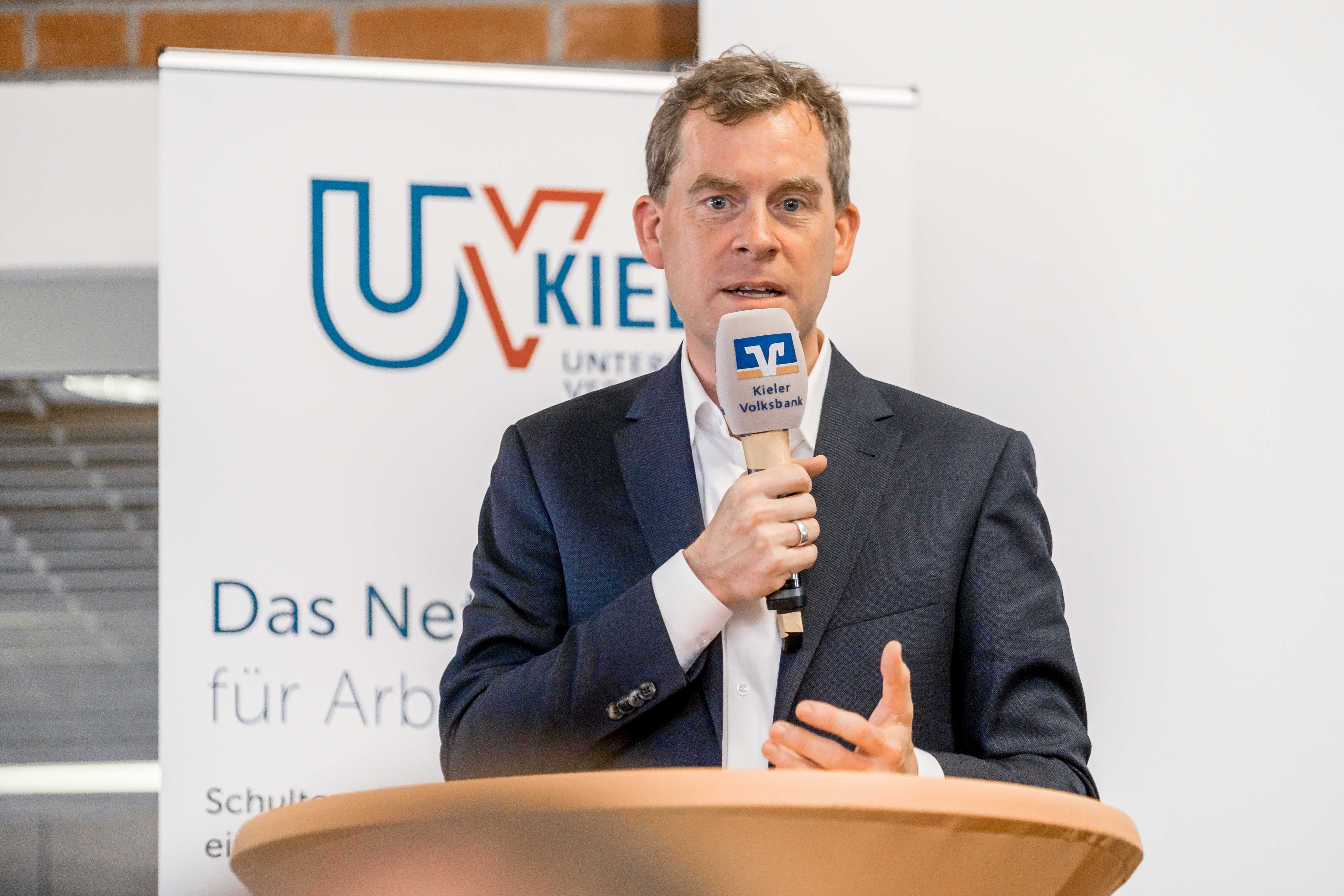 Dr. Ulf Kämpfer